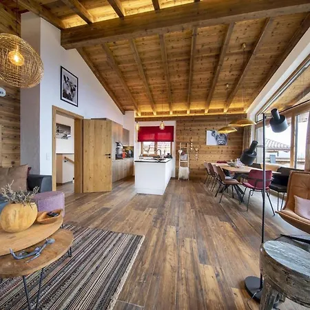 Chalet Chalet In Neukirchen Near Ski Lift Neukirchen am Grossvenediger