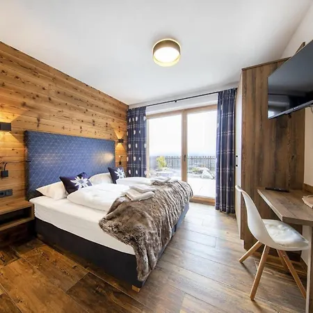 Chalet Chalet In Neukirchen Near Ski Lift *